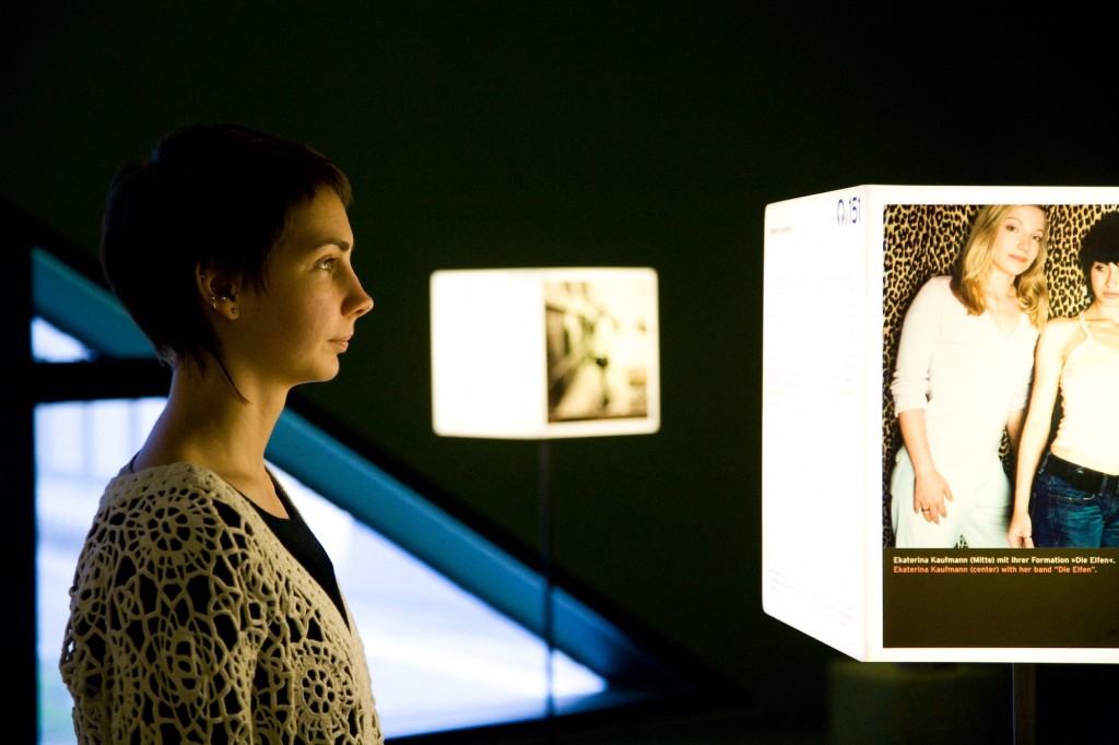 Ira Melkonyan during a class trip to the Jewish Museum, March 2012 (Photo by Irina Stelea)