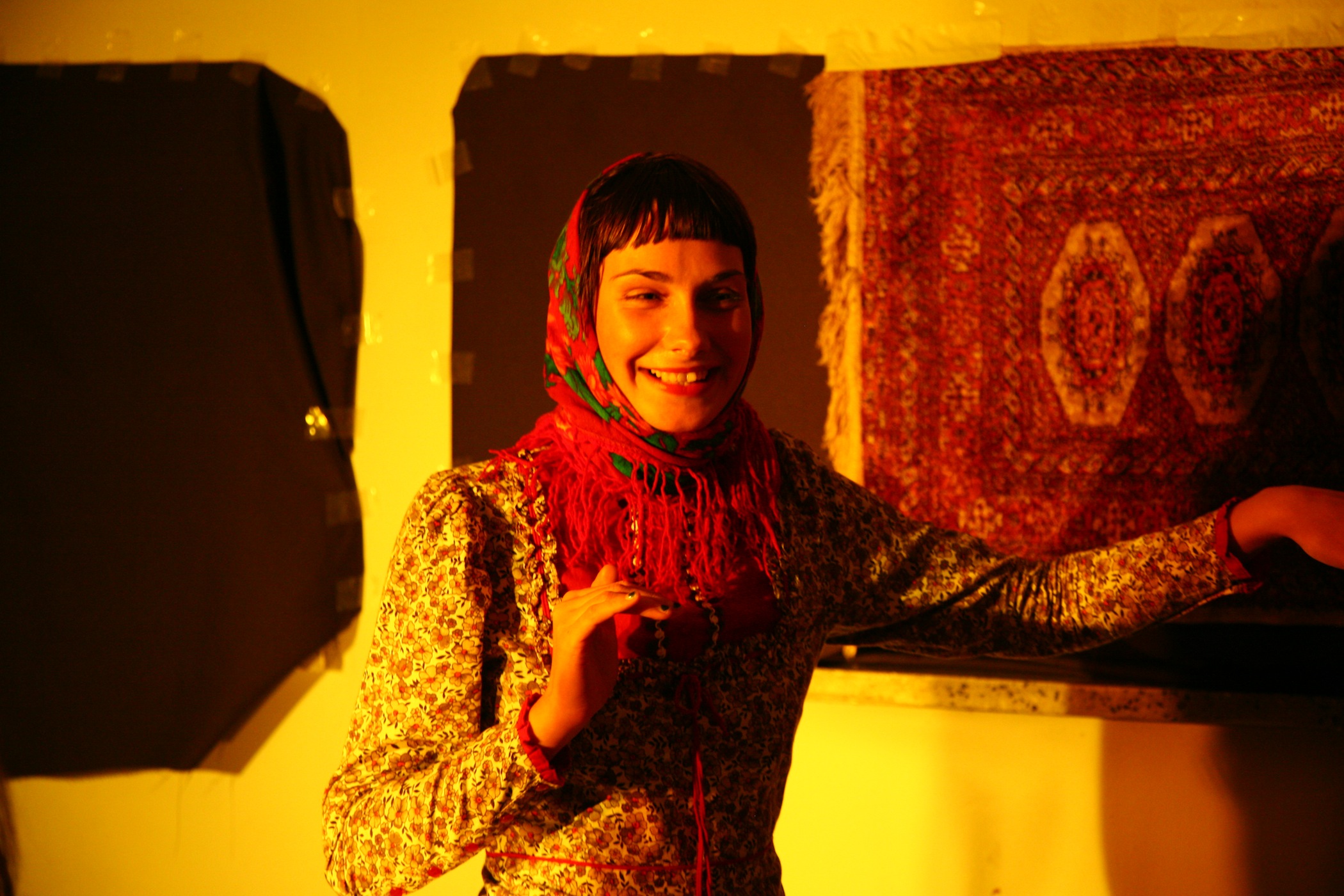 Ira performing in an installation by fellow student Chatlin Helm, November 2011 (Photo by Irina Stelea)